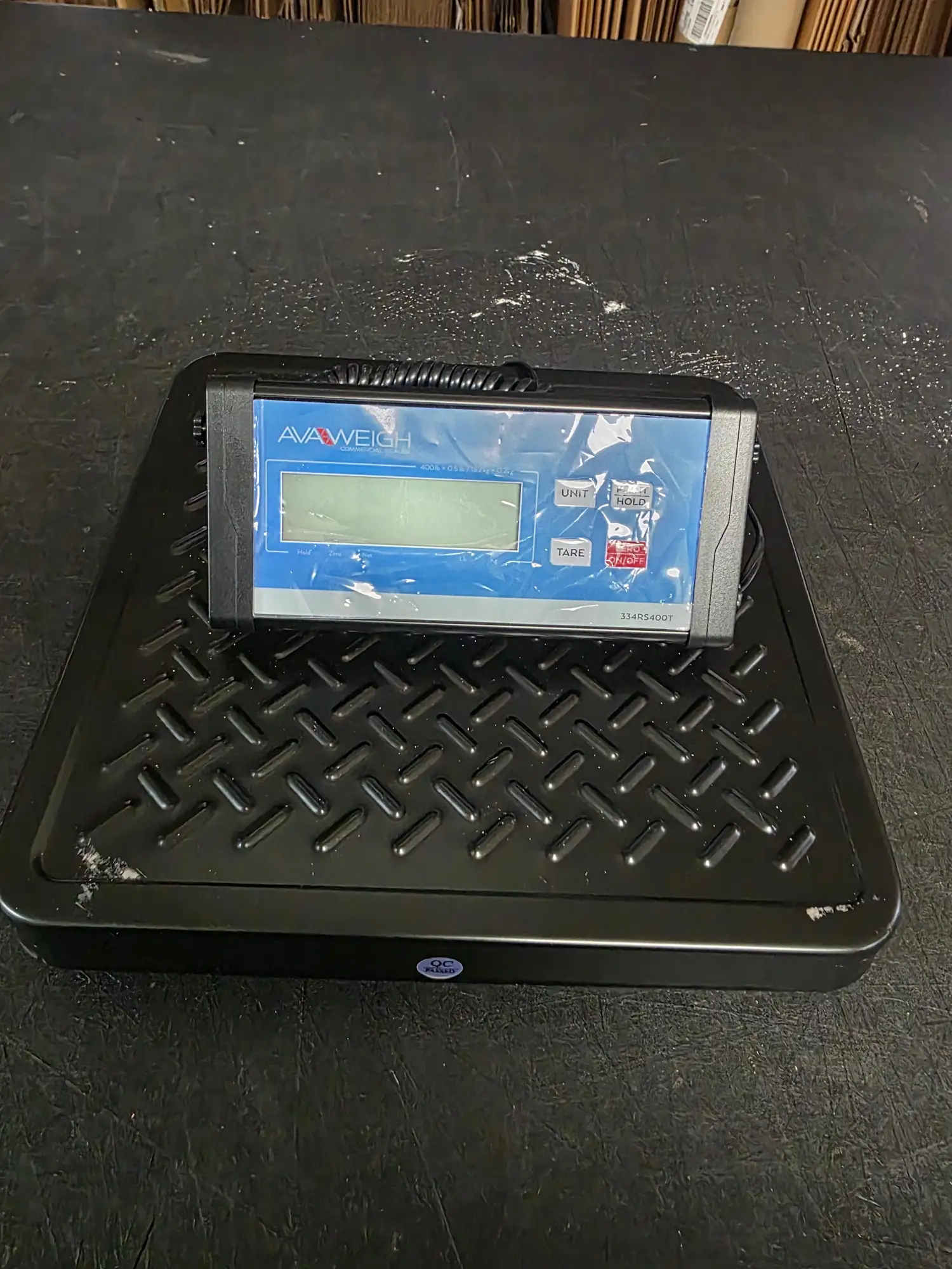 Used AvaTek Used AVAWEIGH 334RS400T 400lb Digital Treaded Receiving Scale with Remote Display - FG9 Platform Scales Illinois US | Falcon Restaurant Supply #1373549