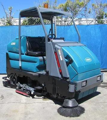 Used TENNANT 8300 Sweepers California US | Bay Line Tool #1399230
