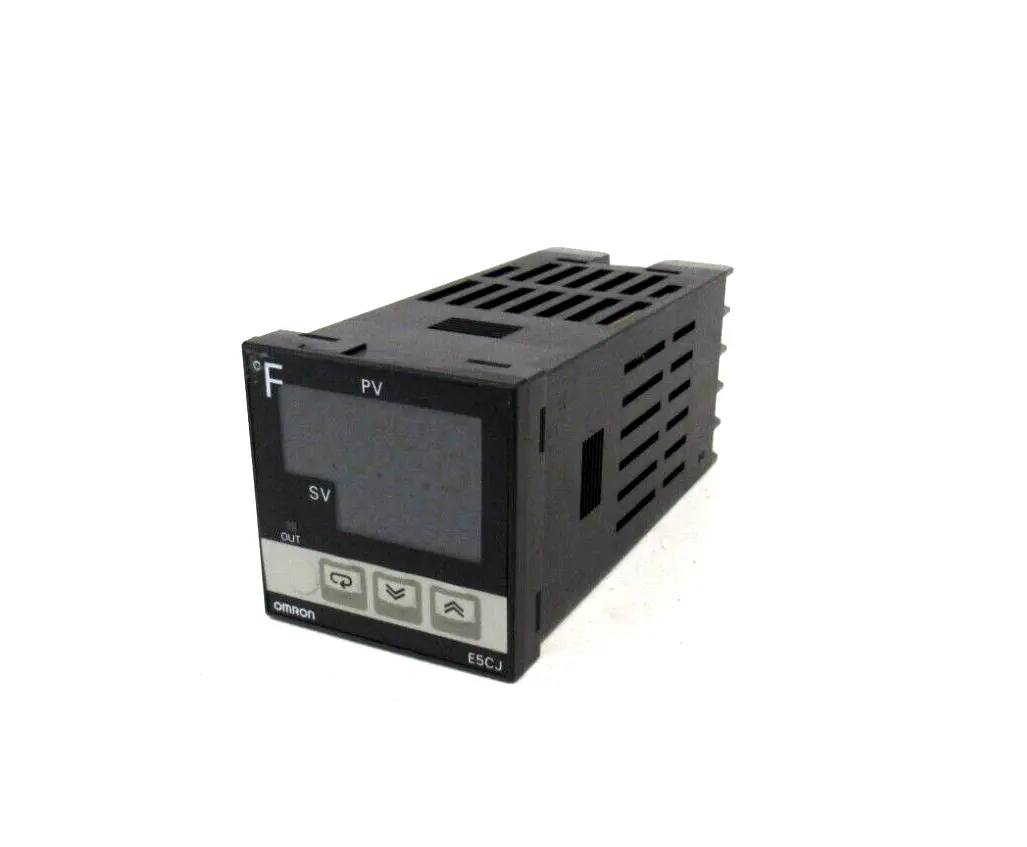 NEW OMRON E5CJ-C-F TEMPERATURE CONTROLLER E5CJCF