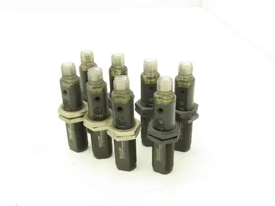 Balluff BOS18KF-PA-1QD-S4-C Retroreflective Photoelectric Sensor 0-4.5m Lot of 8
