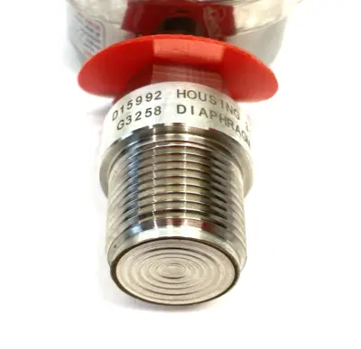 USED WINTERS STAIN. STEEL LIQUID FILLED GAUGE, D15992T FLUSH MOUNT DIA. SEAL