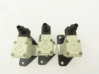 SMC VX230HZ3A 2-Way Solenoid Valve NC 24VDC 3/8" Push Connect  Lot of 3
