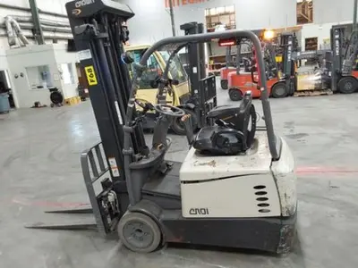 USED 2022 CROWN SC5225-35