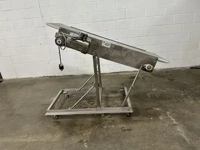 Incline Wire Conveyor