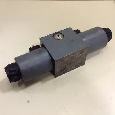 USED REXROTH 4WE10E31/CG24N9K4/V
