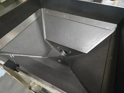 (1) Auger Hopper