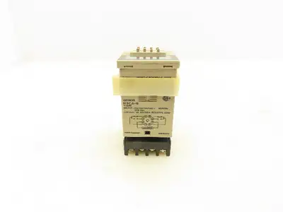 Omron H3CA-8 Timer With Socket Base 250VAC 3A 8 Pin Lot Of 5