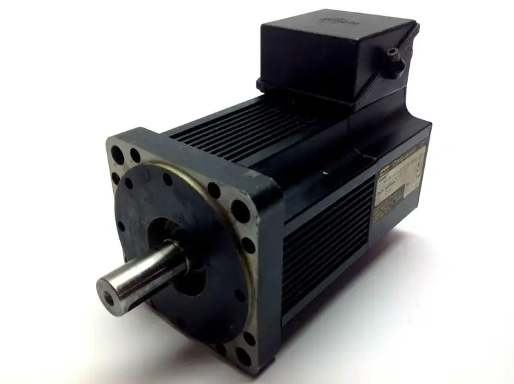 Used Parker Compumotor Brushless Servomotor 200V 3.5A 5300 RPM Servo Motors Michigan US | Maverick Industrial Sales #1395294