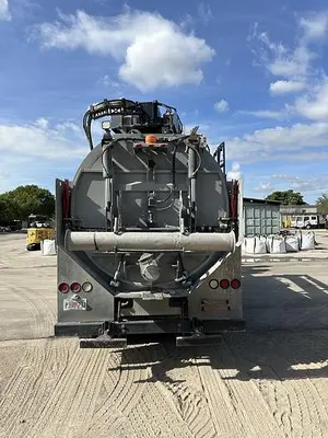 2021 TRUVAC HXX Hydro Excavator | VacSource (3)