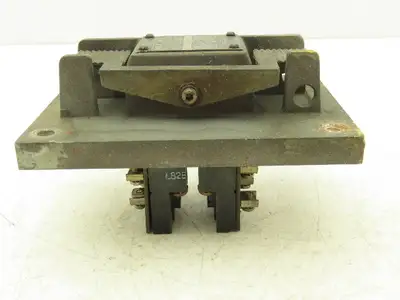 Allen Bradley X-385416 Start Stop Pushbutton Station 600V & 800H-Z31819 Contacts