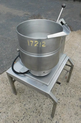USED GROEN TILTING KETTLE TDB/7-40
