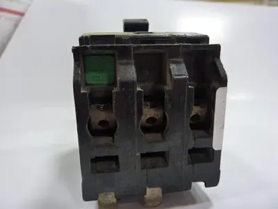 USED SQUARE D QO320