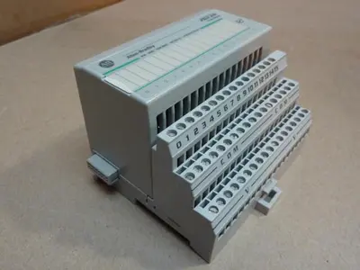 USED ALLEN BRADLEY 1794-OB16P SER A