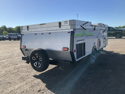 USED 2022 COLUMBIA ALINER EXPEDITION