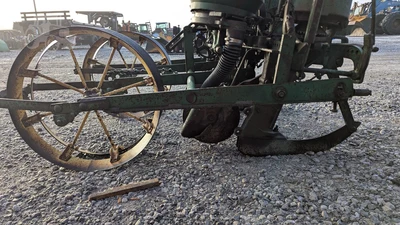 USED JOHN DEERE 246