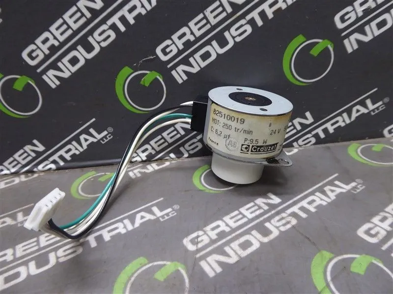 Crouzet 82510019 Miniature Motor 24VDC 250 RPM Used