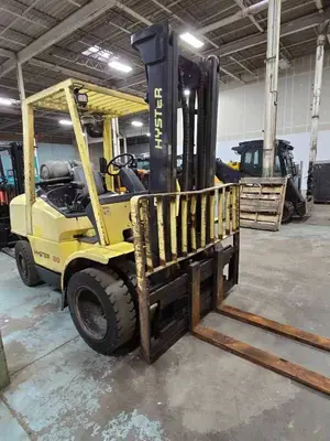 2001 Hyster H80XM 8000lb Pneumatic LP Forklift