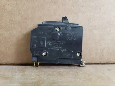 Used SQUARE D QOB150 Switchgears British Columbia CA | Lenmark #1438631