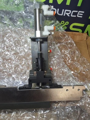 UNIVERSAL INSTRUMENTS 47259202 FIX LIFT ASSEMBLY 47260101 REV. D