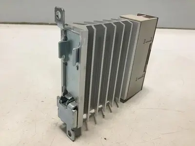 USED OMRON G3PB-215B-VD