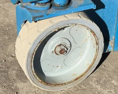 USED 2016 GENIE GS-4047