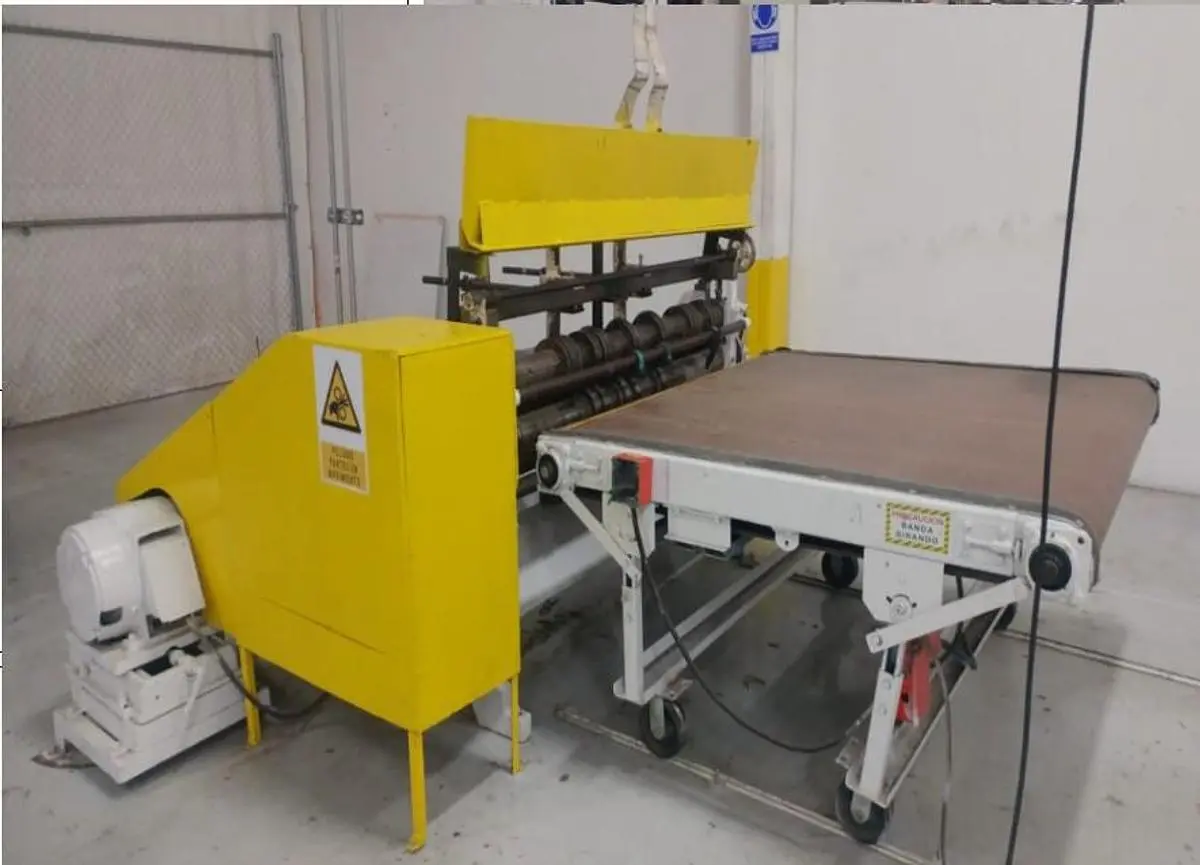 S&S 23" x 67" Partition Slotter with layboy take-off