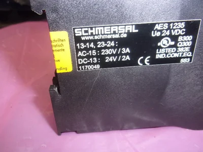 USED SCHMERSAL AES1235