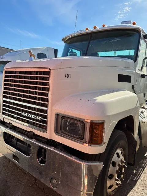 Used 2019 MACK PINNACLE 64T Miscellaneous Trucks/Trailers Arizona US | Revelation Machinery #946060
