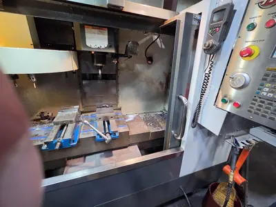 Used 2010 HAAS VF-2 Vertical Machining Centers Illinois US | Machinery Marketing International #1323243