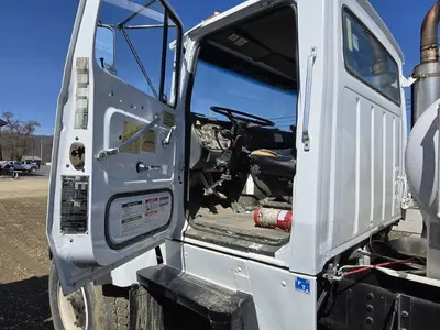 FORD L9000 Mixing truck | Penncon Management, LLC (3)