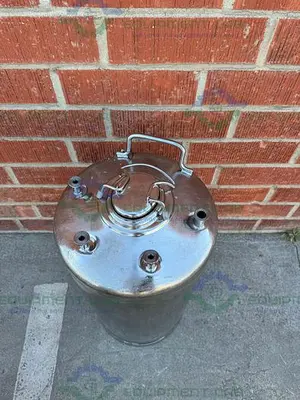 USED ALLOY PRODUCTS 45 LITER STAINLESS STEEL PRESSURE VESSEL 130 PSI