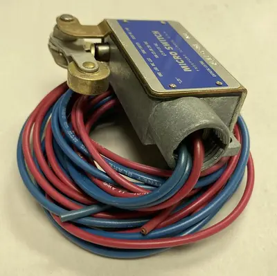 Used MICRO SWITCH 2LN1-5-RH Miscellaneous Equipment (Electrical & Power) | Surplus Asset Holdings #1188875