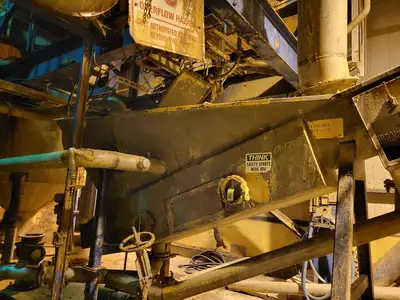 Pulp Thickener w/ 2 x Discharge Screw Conveyor