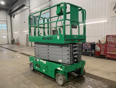Used 2016 GENIE GS-4047 ELECTRIC SCISSOR LIFT Scissor Lifters Alberta CA | Adcock Equipment #1418028