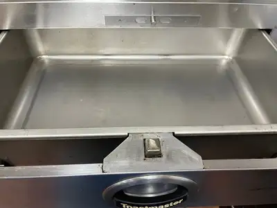 Used Toastmaster Used Toastmaster 3A81D Commercial Warming Drawer Chip Food Warmer 120V Countertop Display Warmers Illinois US | Falcon Restaurant Supply #1376161