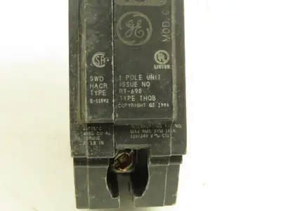 General Electric THQB115 Circuit Breaker 1-Pole 15Amp Bolt-In 120/240V Lot of 17
