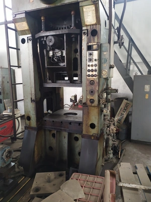 ERFURT Mechanical Double-Action Press, in very good working condition, visible under power