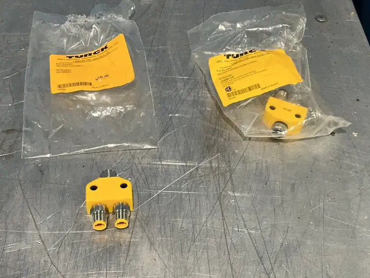 New | in-Stock TURCK VB2FKMV 4.4/2FSMV 4 Electronic Splitters Ohio US | HGR 24 #1326197