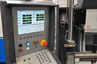 USED LVD PPEB TURBO 135 TON X 3100 MM CNC