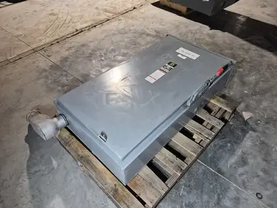 USED SQUARE D CH365R