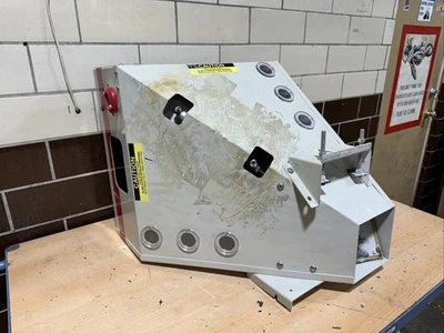 USED Maguire 20x20