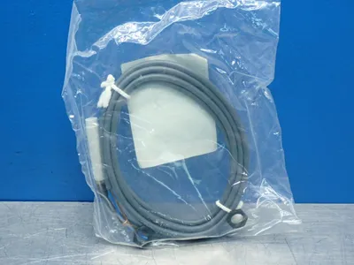 NEW CARLO GAVAZZI EI1204PP0PL