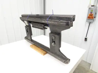 Yale SS3.00-4.50.1067-506250531 Forklift Side Shift 20" Class 3 Fork 42" Chassis
