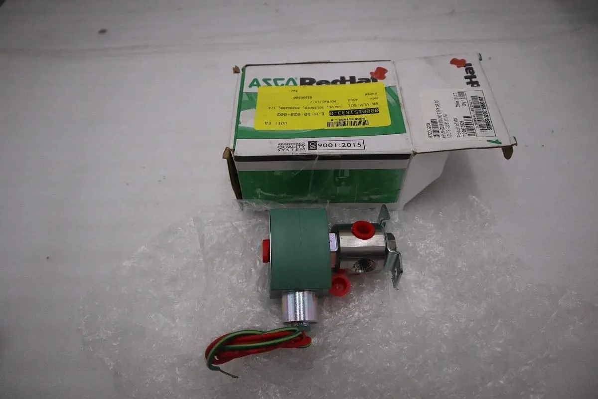 NEW  ASCO 8320G200 3-Way  STAINLESS SOLENOID VALVE 1/4" 120Vac STOCK G566