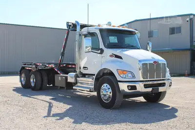 New | in-Stock 2027 PETERBILT 548 Rolloff Trucks Texas US | Roll Off Truck World #1492014