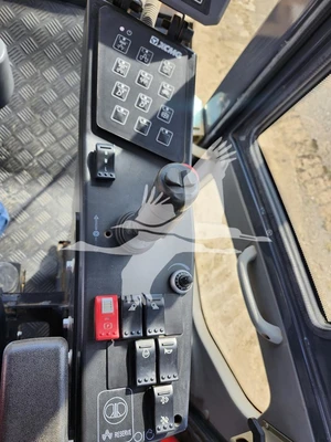 USED 2021 XCMG CV83PDU