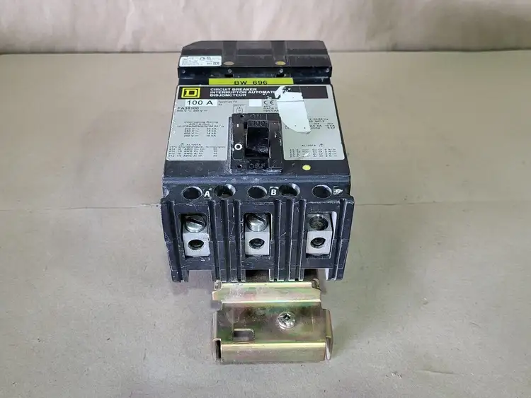 Used SQUARE D FA36100 Switchgears British Columbia CA | Lenmark #239014