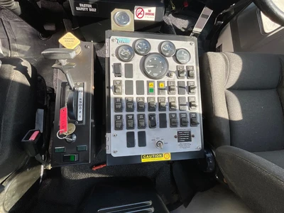 Used 2004 FREIGHTLINER FC80 Street Sweeper California US | Big Truck & Equipment #1412212