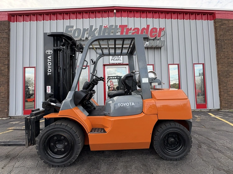 Used 2012 TOYOTA 7FGU35 Misc Forklifts Wisconsin US | Forklifttrader.com #566944