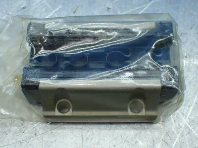 NEW THK SHS25C1SS(GK) BLOCK